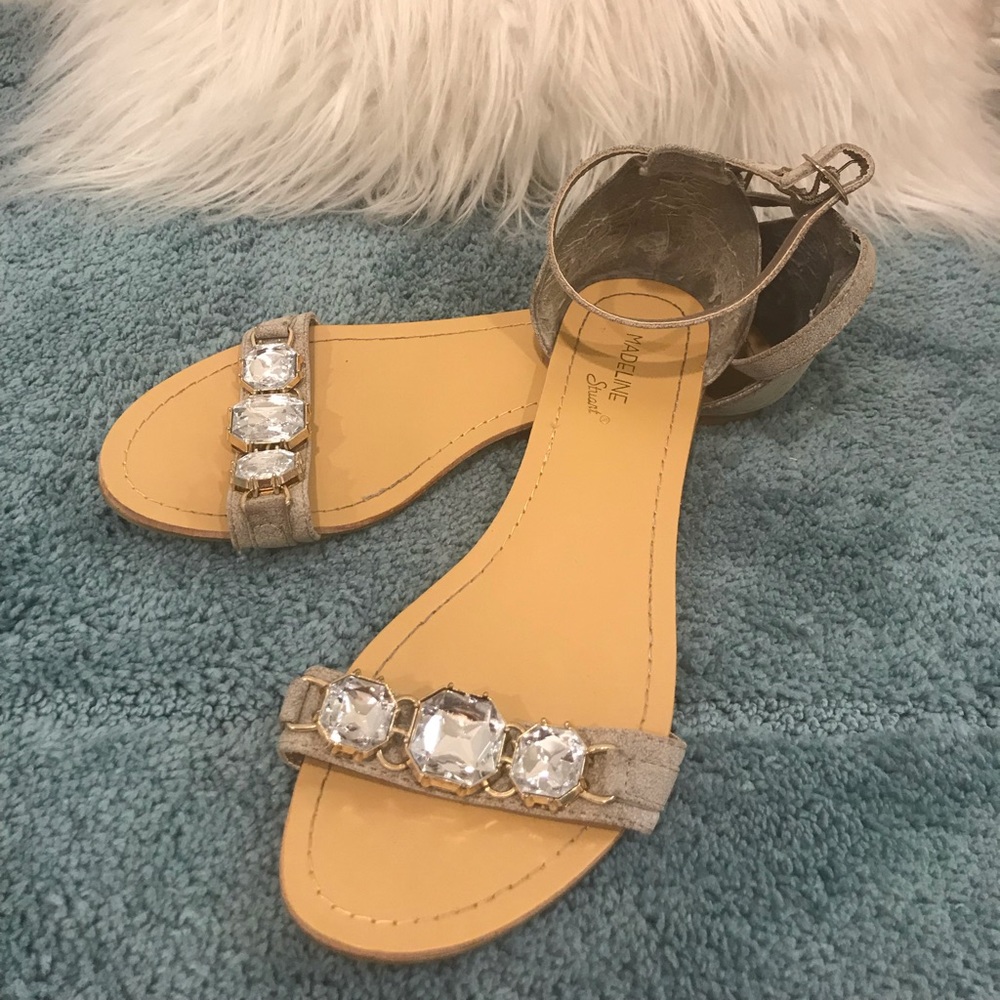 Madeline Stuart size 8 NEW